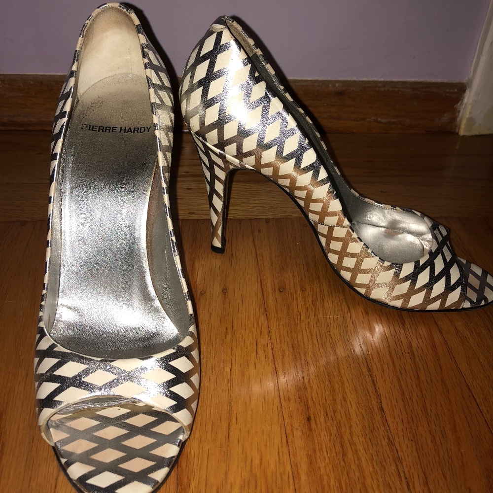 Pierre Hardy Silver and White Pumps
